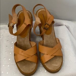 Natural leather sandals